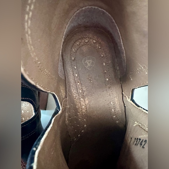 Ariat Women's Sz. 10 B Dixon Short Western Boot Brooklyn Black Boots EUC!! - Picture 10 of 10